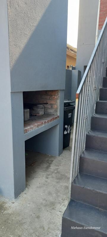 4 Bedroom Property for Sale in Gustrouw Western Cape